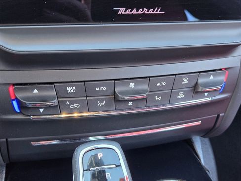 Used 2022 Maserati Ghibli Modena Q4 image 27