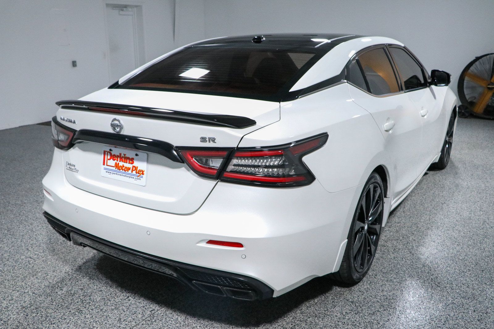 Used 2021 Nissan Maxima SR w/ Sport Mat Group FWD image 7