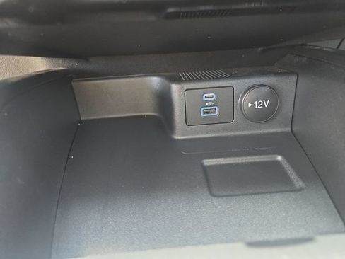 Certified 2022 Ford Escape Titanium AWD/4WD image 25