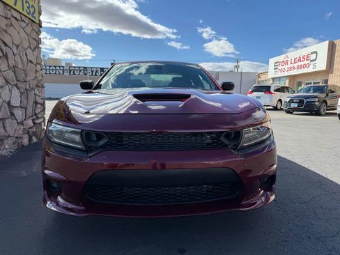 Used 2019 Dodge Charger R/T w/ Blacktop Package image 10
