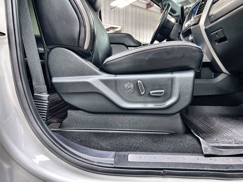 Used 2020 Ford F250 Platinum w/ FX4 Off-Road Package image 32