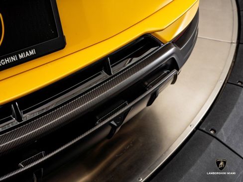 Used 2024 Lamborghini Urus Performante image 20