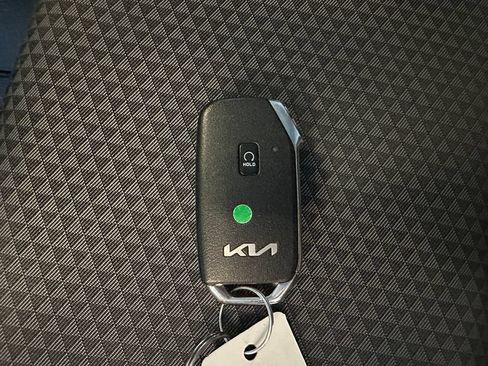 Used 2022 Kia Soul X-Line FWD image 17