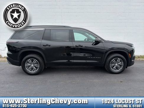 Used 2026 Chevrolet Traverse LT AWD/4WD image 7