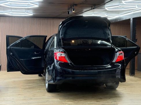 Used 2014 Toyota Camry SE image 9