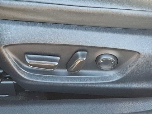 Used 2024 Toyota Camry SE image 28