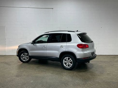 Used 2017 Volkswagen Tiguan S AWD/4WD image 5