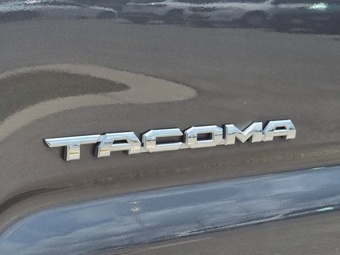 Used 2023 Toyota Tacoma TRD Off-Road AWD/4WD image 23