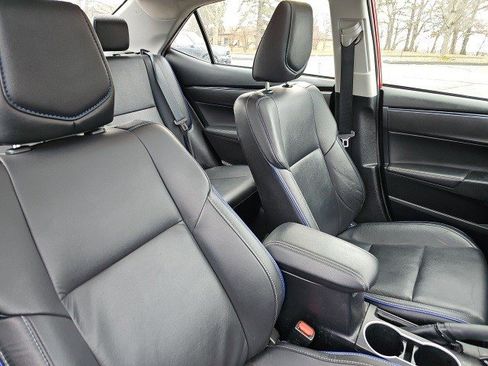 Used 2019 Toyota Corolla XLE image 12