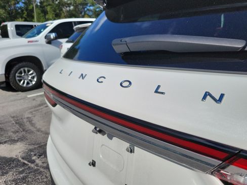 Used 2022 Lincoln Corsair AWD w/ Equipment Group 101A image 7