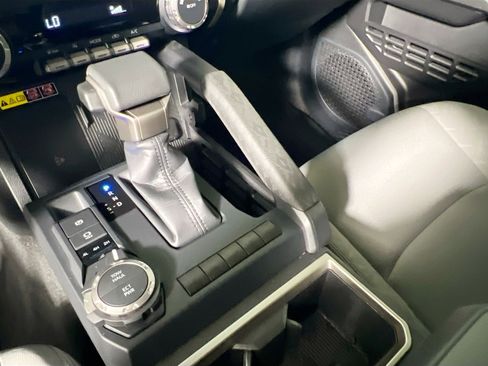 Used 2024 Toyota Tacoma SR5 w/ SR5 Upgrade Package image 26