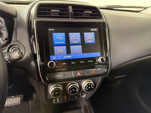 Used 2021 Mitsubishi Outlander Sport SE image 17