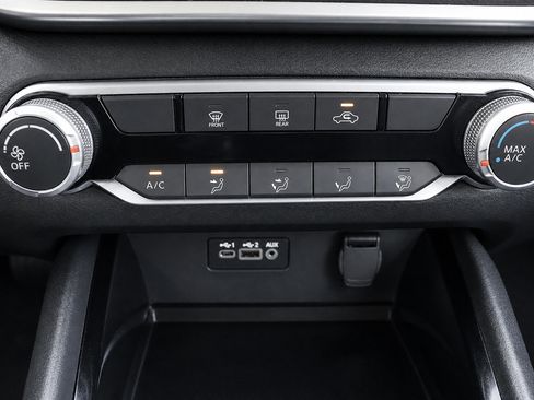Used 2021 Nissan Altima 2.5 SV FWD image 32