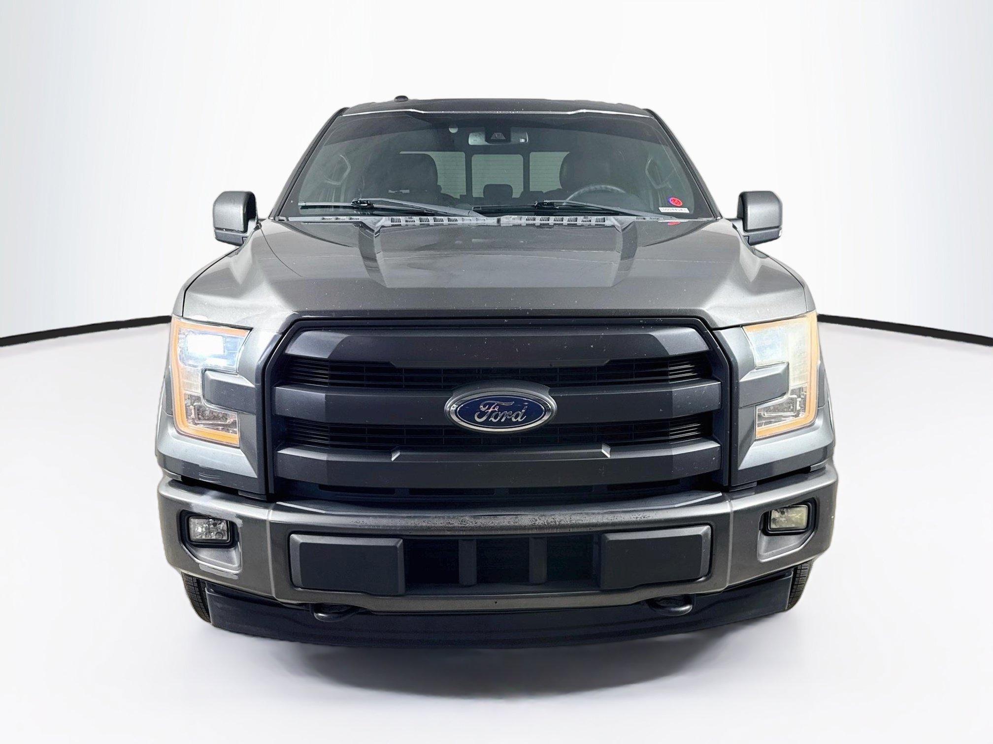 Used 2017 Ford F150 Lariat w/ Equipment Group 502A Luxury AWD/4WD image 3