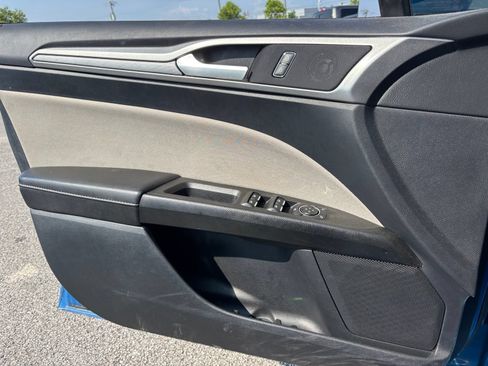Used 2020 Ford Fusion S FWD image 11