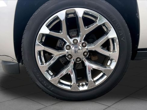 Used 2012 Chevrolet Tahoe LTZ RWD image 10
