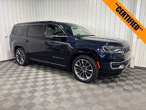 Certified 2025 Jeep Wagoneer Series III w/ Premium Group I AWD/4WD image 1