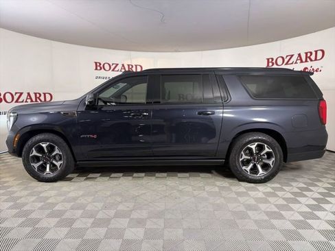 Used 2025 GMC Yukon XL AT4 Ultimate AWD/4WD image 5