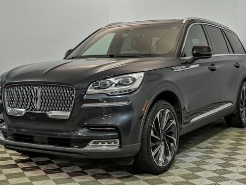 Used 2023 Lincoln Aviator Reserve w/ Equipment Group 201A AWD/4WD image 5