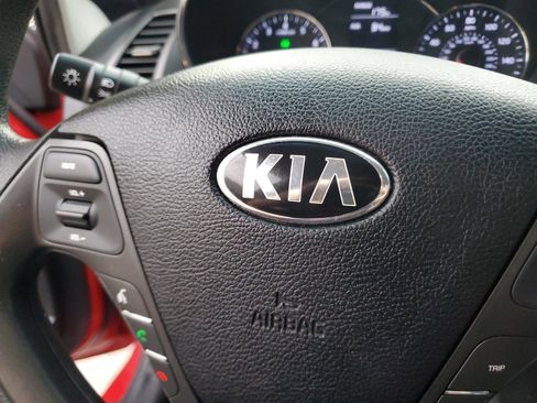 Used 2016 Kia Forte LX FWD image 25