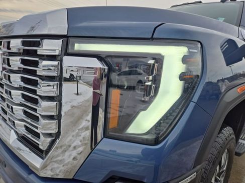 Used 2024 GMC Sierra 2500 Denali w/ Denali Reserve Package image 6