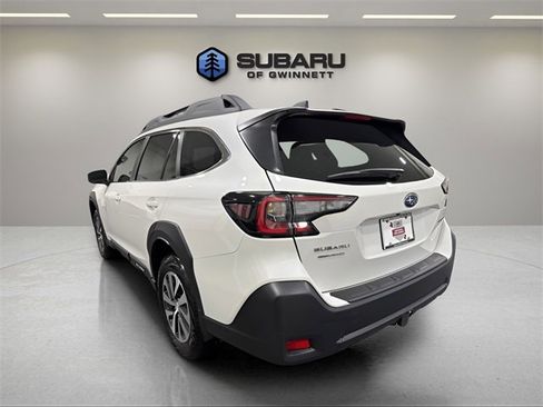 Certified 2025 Subaru Outback Premium w/ Popular Package #1A image 3