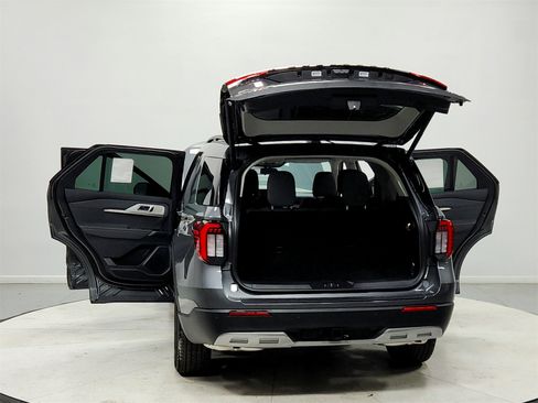 New 2026 Ford Explorer Active image 14