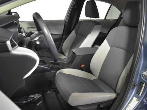 Used 2024 Toyota Corolla LE FWD image 9