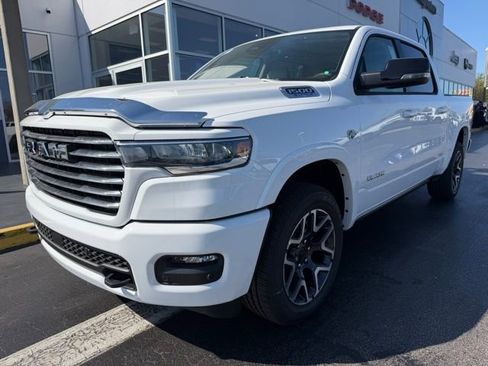 New 2026 RAM 1500 Laramie AWD/4WD image 4