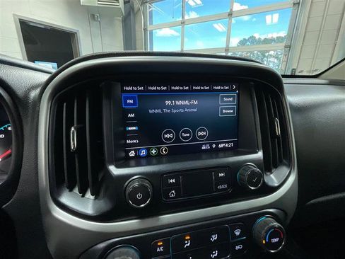 Used 2022 Chevrolet Colorado LT w/ Fleet Safety Package RWD image 17