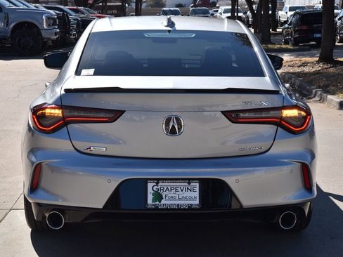 Used 2025 Acura TLX A-Spec Package image 9