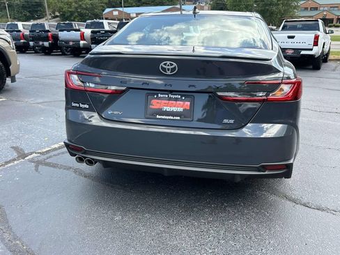New 2026 Toyota Camry Hybrid FWD image 4