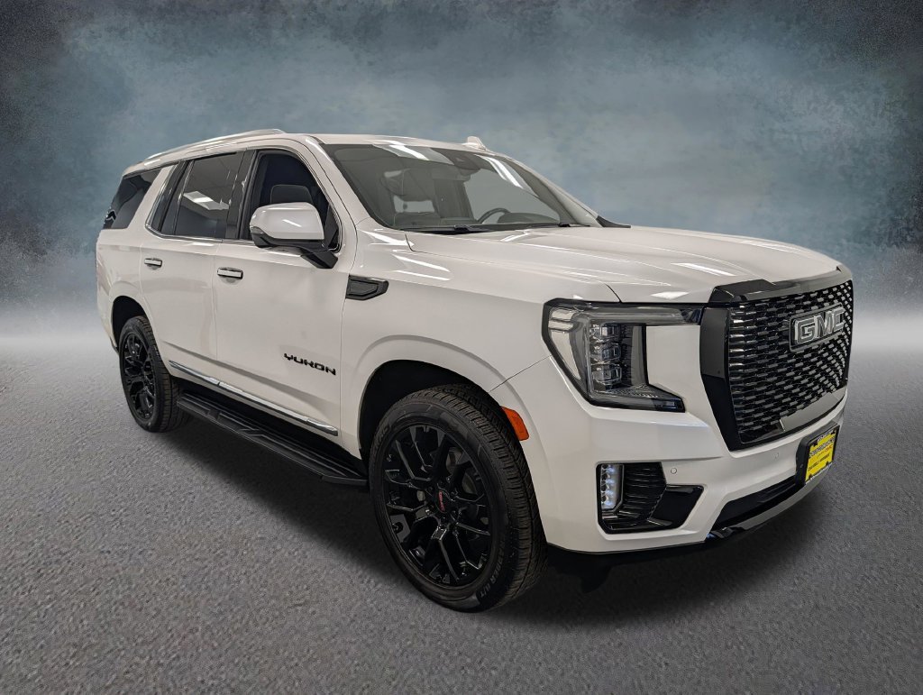Used 2024 GMC Yukon SLT w/ SLT Premium Package AWD/4WD image 3