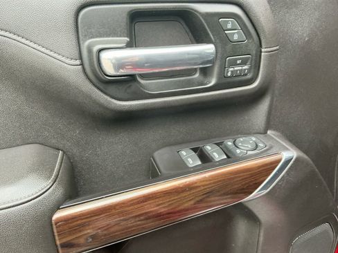 Used 2019 GMC Sierra 1500 SLT image 16