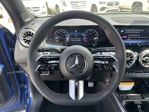 Used 2024 Mercedes-Benz GLB 250 image 19