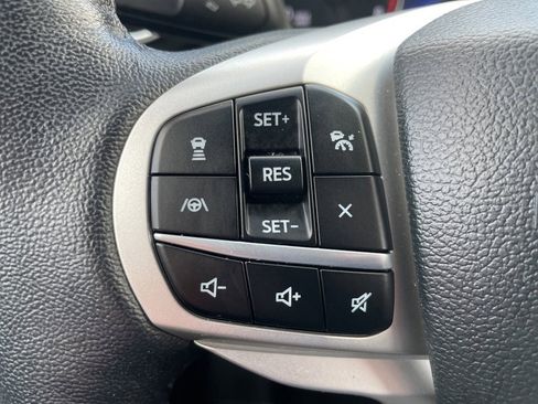 Used 2023 Ford Explorer XLT w/ Equipment Group 202A image 13