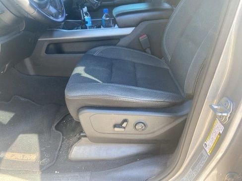 Used 2019 RAM 1500 Big Horn image 14