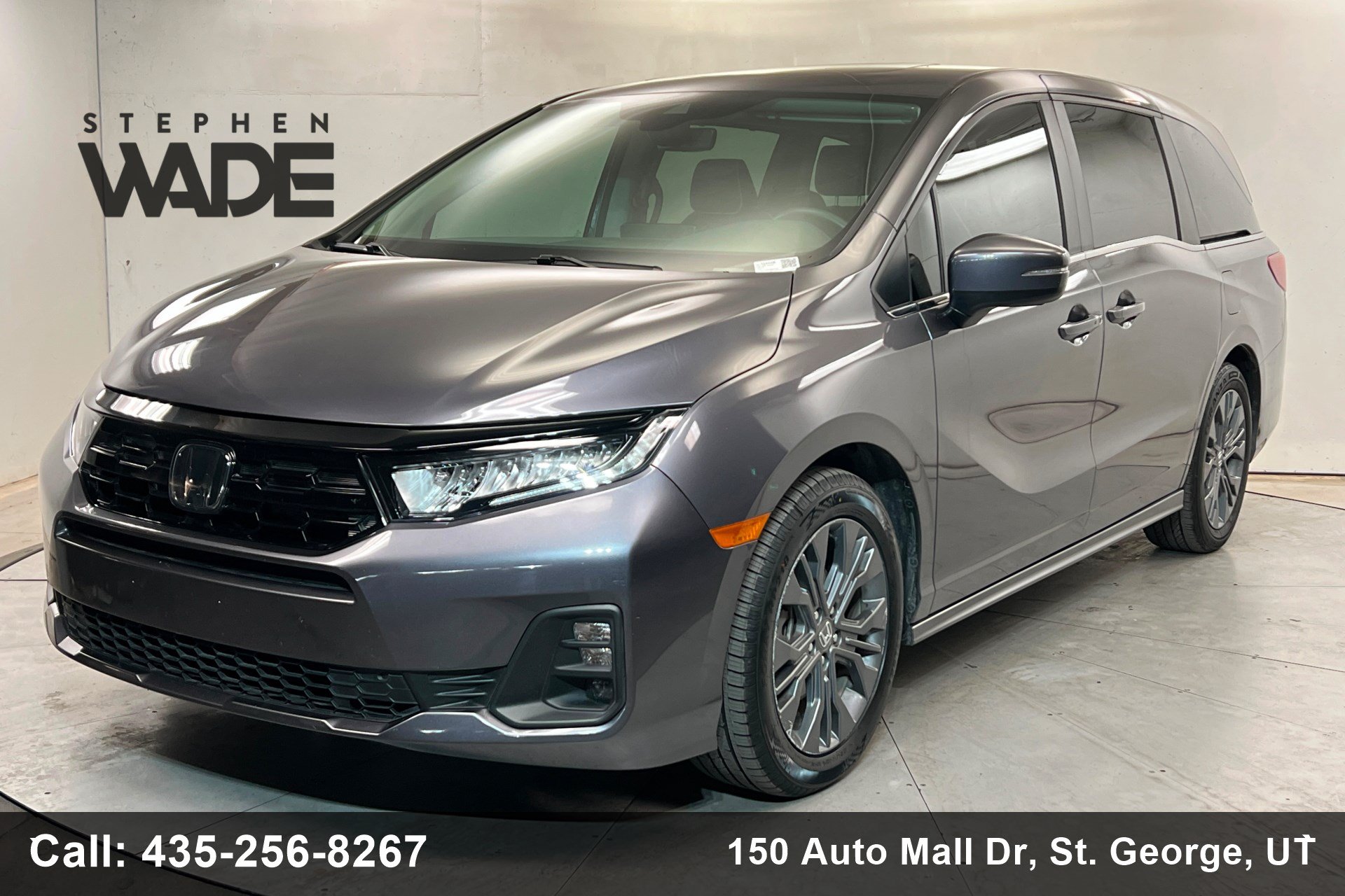 Used 2025 Honda Odyssey Touring image 1
