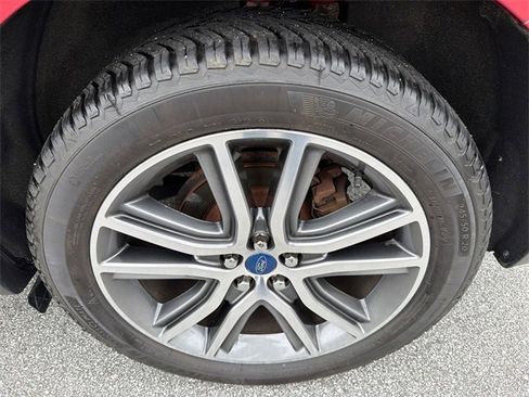 Used 2019 Ford Edge Titanium image 20