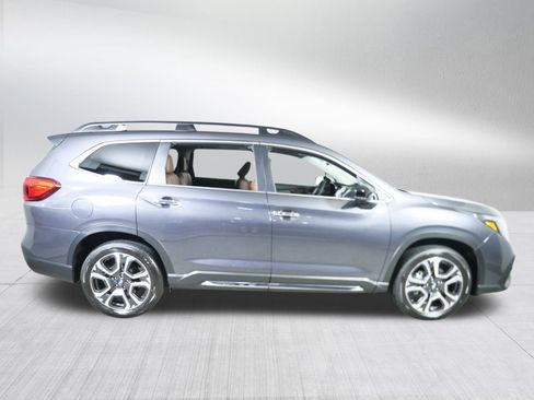 Used 2025 Subaru Ascent Touring w/ Popular Package #2 image 8