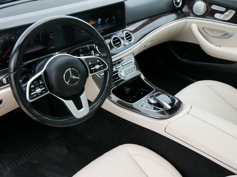 Used 2020 Mercedes-Benz E 350 Sedan image 13