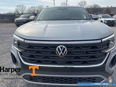 Used 2024 Volkswagen Atlas Cross Sport SE w/ Panoramic Sunroof Package image 8