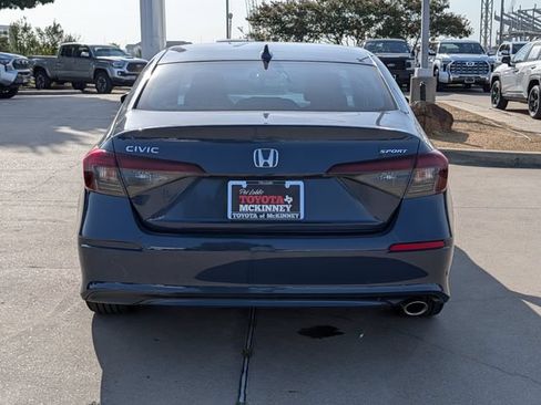 Used 2025 Honda Civic Sport image 8