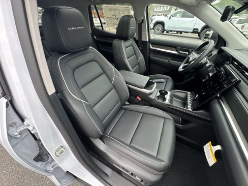 New 2026 GMC Terrain Denali AWD/4WD image 25