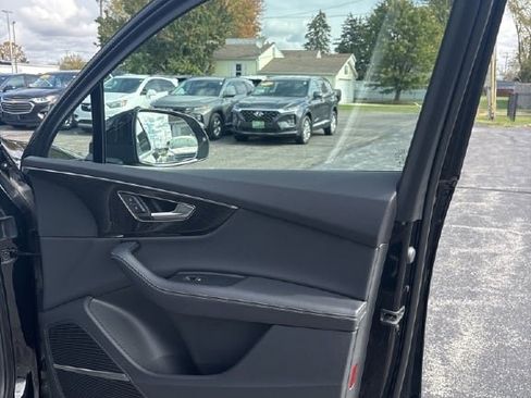 Used 2025 Audi Q7 3.0T Premium Plus image 27