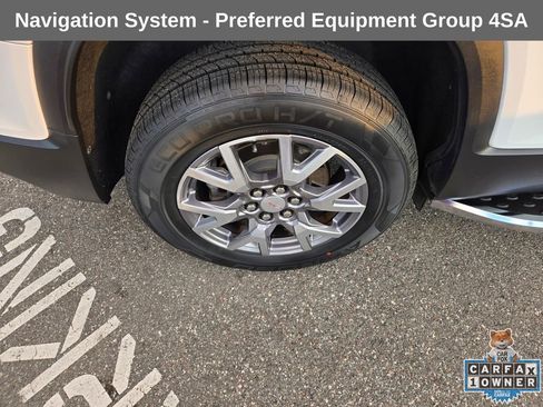 Used 2020 GMC Acadia SLT w/ Driver Alert Package II image 13