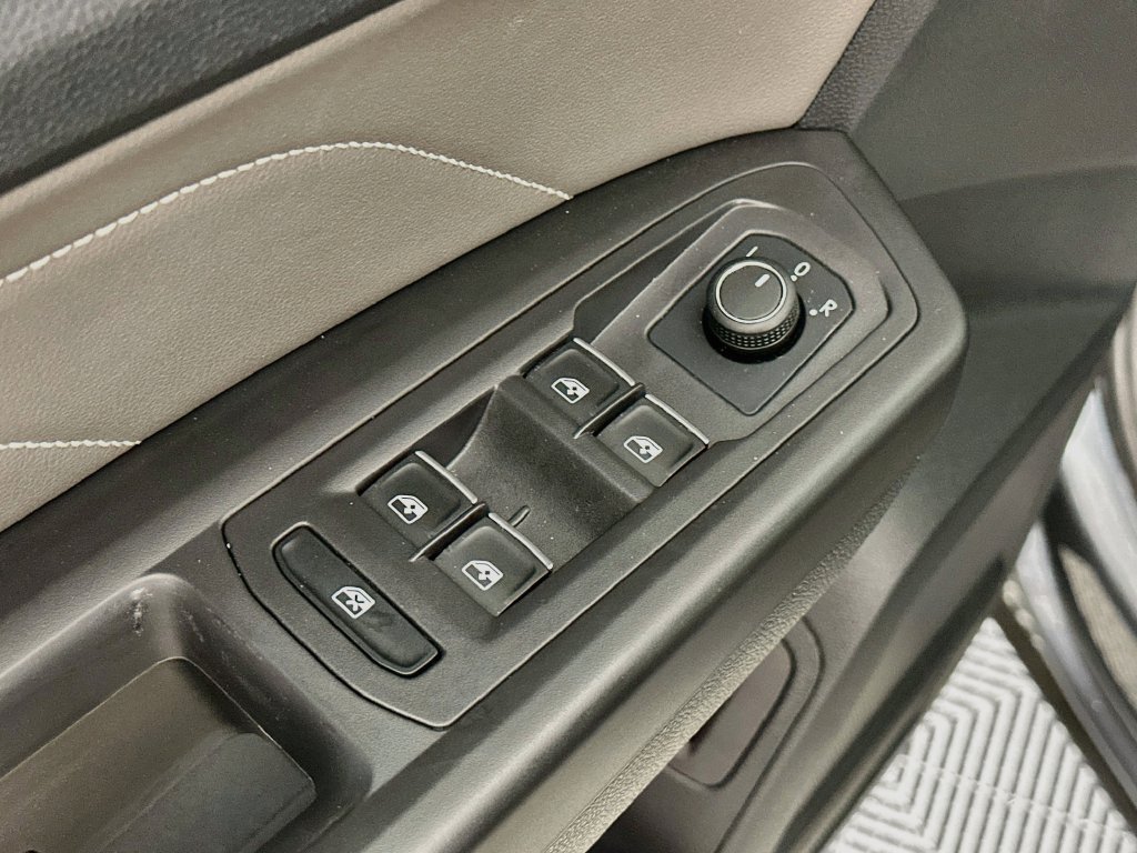 Used 2023 Volkswagen Atlas SE AWD/4WD image 23