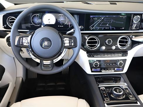 New 2027 Rolls-Royce Ghost AWD/4WD image 18