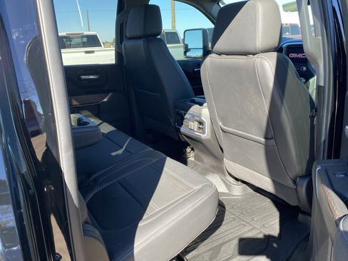 Used 2021 GMC Sierra 2500 Denali w/ Denali Ultimate Package image 16