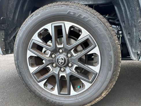 Used 2026 Toyota Tundra Limited AWD/4WD image 20